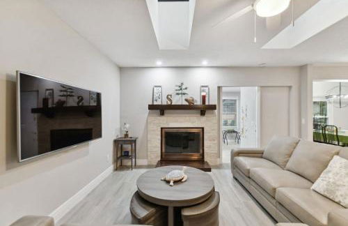 Red Royalty Pool, King Bed, Yard - Foto 24