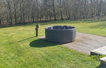 Silver Birch Nabb Lane Woods Hot tub near Alton Towers - Foto 11