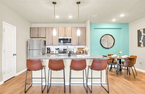 3BR Family Suite | Pool, Games, Gym, Free Parking - Foto 11