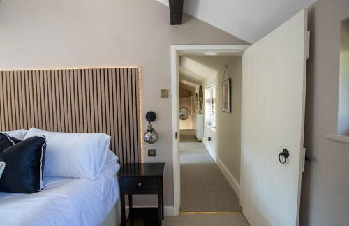 Rainbow Cottage Spacious Detached Home, Hot Tub, Sleeps 7 - Foto 12