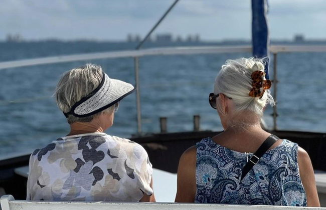 Crucero de 3 horas con eclipse solar en el mar en España 2026 Mar Menor - Foto 9