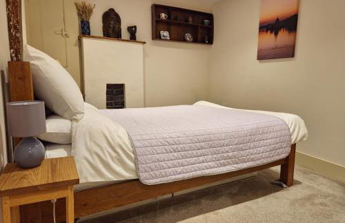 Central Gloucester Self-Catering Flat - A Hidden Gem - Foto 26