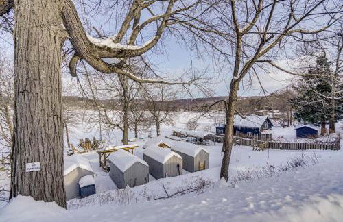 Lakefront Escape with Dock! Hudson Valley Home - Foto 4