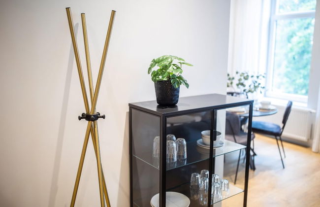 Spacious 2 Bedroom Serviced Apartments 71-77m2 - Photo 32