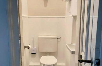 Beautiful apartment in a historic villa - Photo 23