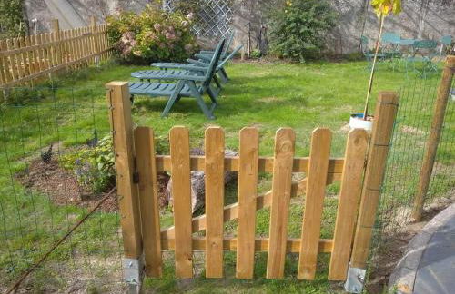 Charming House in Parada with Large Garden - Foto 33