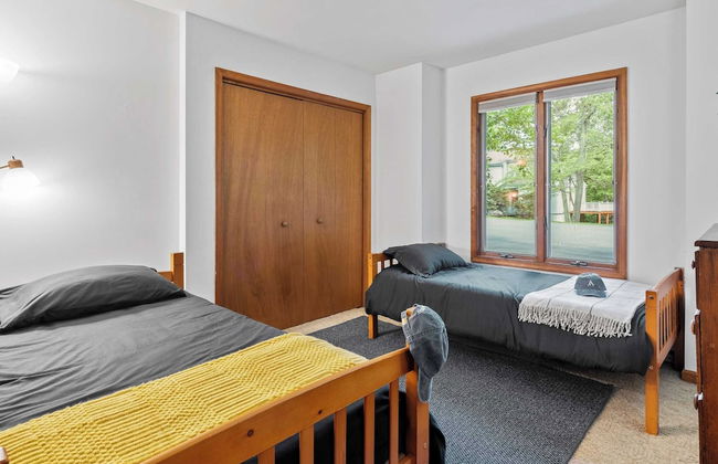 Harmony Ridge by Avantstay Fireplace, Large Deck & Forest Views - Foto 30