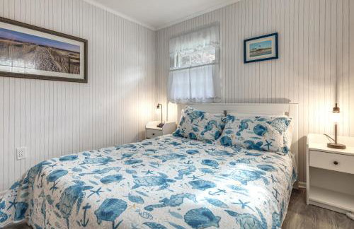 Less Than 2 Mi to Beach Cozy Cottage with Patio on Cape Cod - Photo 24