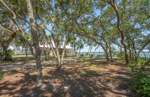 Romance of the Seas- Remodeled dock home on Bay - Foto 28