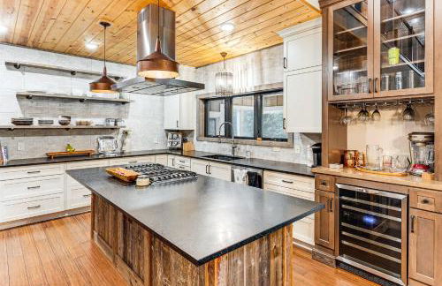 Luxe Barndominium Retreat Near Blue Spring Lake! - Foto 9