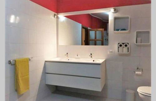 Big relax apartment with swimming pool and a peaceful garden in a private villa - Foto 21