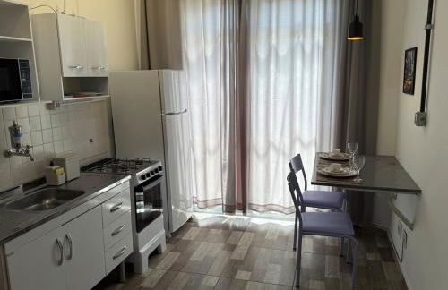 47 Apartamento ao lado Materdei, MPMG, Area privativa, cozinha completa, máquina de lavar e vaga - Foto 10