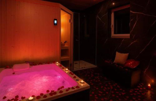 Love Room Royan - Foto 1