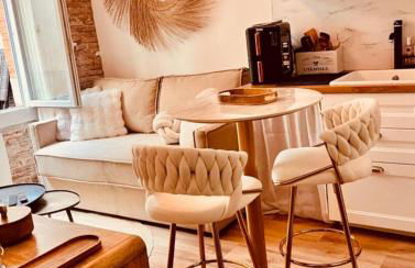 Le Petit Hôtel de Laura Cosy Parking & Netflix - Foto 4