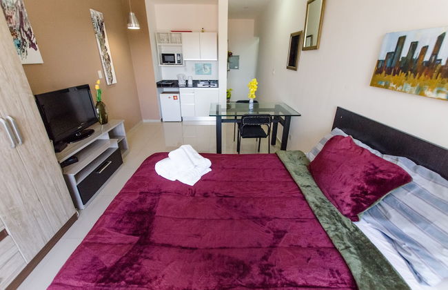 Shopping del Sol Apartment - Photo 1