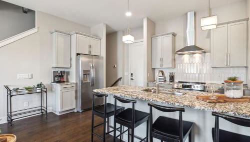 Country Music Themed Goodrich Ave by SkyRun Nashville - Foto 4