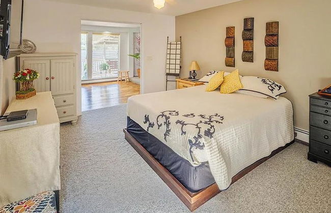 Lakehouse w Private Beach Bar Lg Deck Dock - Photo 19