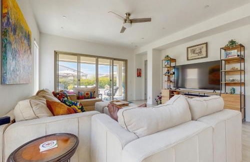 Bright desert oasis with hot tub and grill, shared pool and tennis in 55 plus community - Foto 5