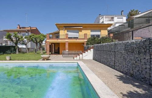 Villa Marítima in Pineda de Mar - Photo 1