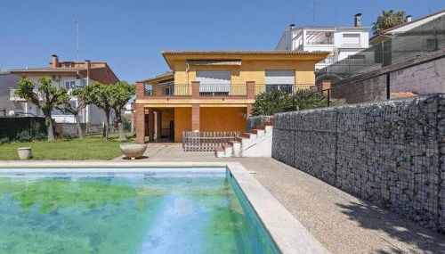 Villa Marítima in Pineda de Mar - Photo 1