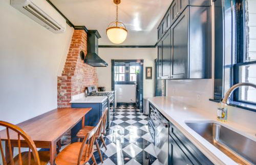 Radiant Gloucester House with Private Porch! - Foto 7