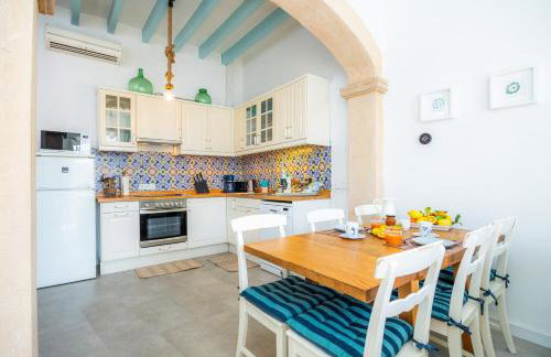 Marina 48 Seafront Apartment - Photo 9