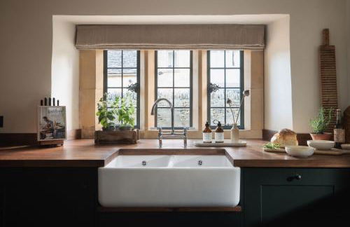 The Little Barn - Photo 9