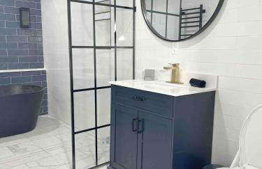 Family Retreat Prime Location in Decatur - Photo 18