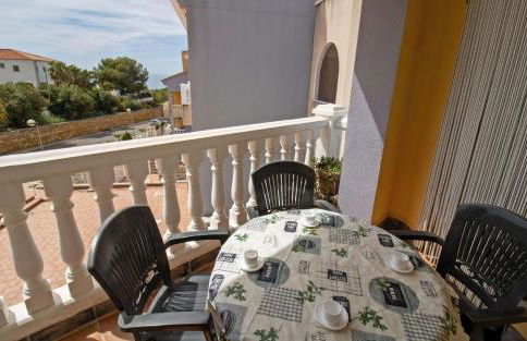 Apartamento con terraza y piscina - Marcomar Albert Villas - Photo 1