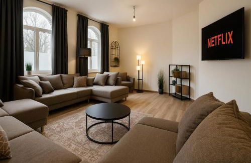 YFB-170m2 Apartment für bis zu 15, modern, 1min zu UBahn, Ruhige Lage, Parkplätze, WIFI, Netflix, Kindergerecht - Foto 20