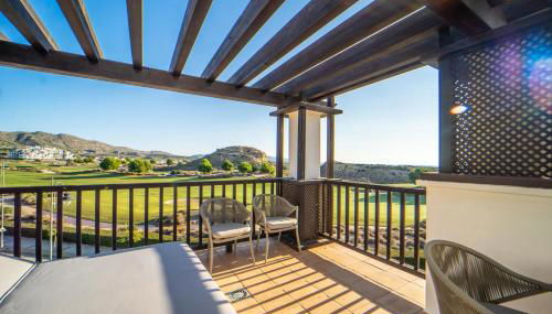 Exclusive 2 Bed 2 Bath Penthouse with Golf Views - DE2332EV - Foto 1