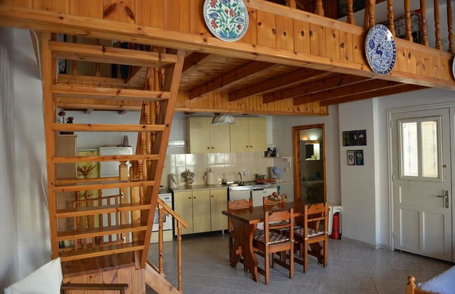 Symi Port View Apartment - Photo 11