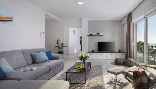 Villa Bella Vista for 8 people with sea view, heated pool & wellness - only 1,5 km from beach - Foto 3