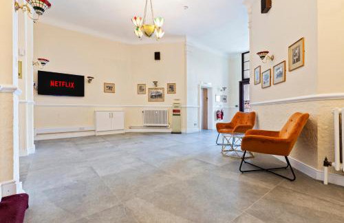 Private Studio in Dudley,Kitchen&Bathroom,Sleeps 1 - Photo 24