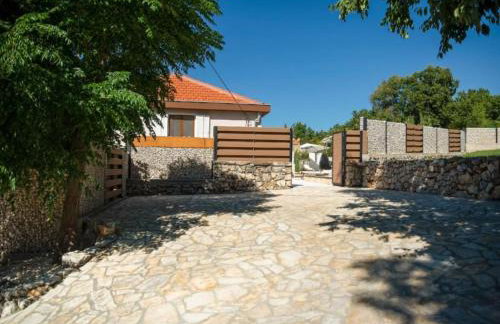 Villa Gabriel - Three Bedroom Villa with Outdoor Pool - Foto 25