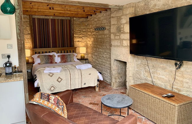 The Coach House and The Stable - Photo 2