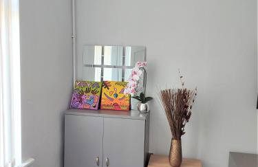 Newly Refurbished 2- Bed Stylish Home - Foto 38