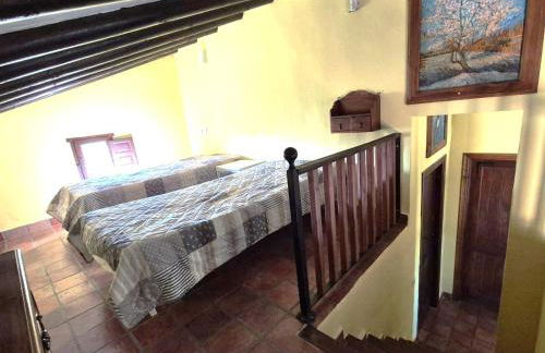 Rural cottage VINCENT van Gogh, with spectacular pool & OPTIONAL private 6 guests jacuzzi - Foto 21