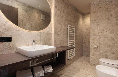 Suitehouse, Premium Apartments, Pools & Spa in Dolomites - by Familiaris - Foto 76