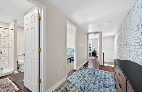 Trendy City Escape Perfect St Louis Location - Photo 15