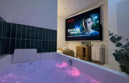 Romantique Room - Cinéma - Netflix - St Roch - Foto 38