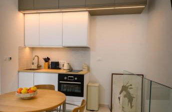 S27-Modern house in the old centre with parking - Photo 31