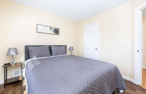 Bright & Cozy Stay in the Heart of Hartford - Foto 13