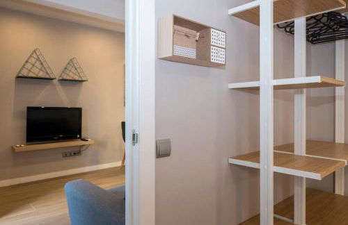 BeBarceloner Sant Andreu Apartments - 3 bedrooms with terrace - Photo 15