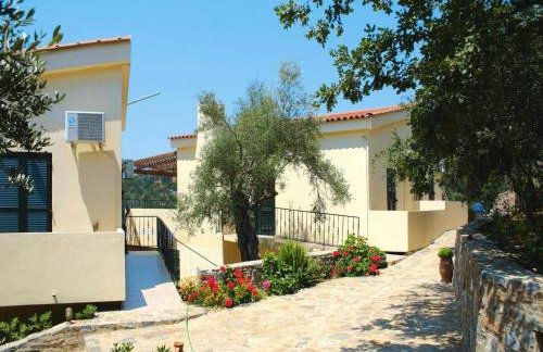 Romantic Holiday Home in Drosia - Photo 12