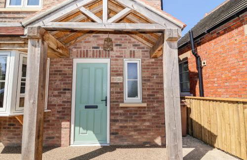 Keepers Cottage - Photo 2