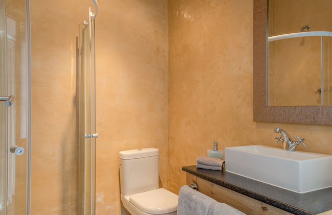 Colourful Manor Luxury Lodge - Photo 50