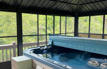 Serenity Views Retreat - Close to City and Parkway! - Foto 1