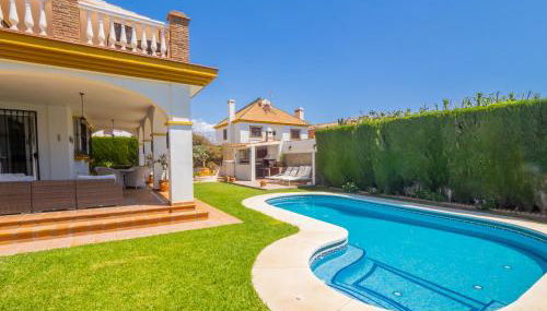 Cubo's Villa Yedra Guadalmar - Photo 2