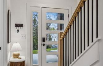 Modern Multi-Level Retreat with Rooftop Hot Tub - Foto 37